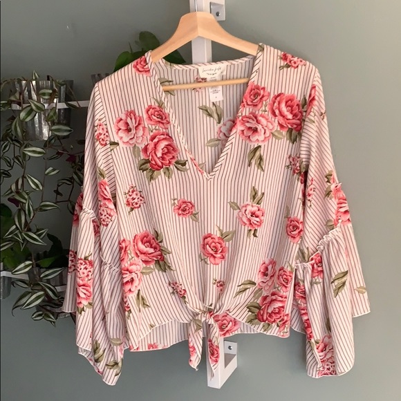 lavender field Tops - **4 for $20! Floral bell sleeve tie front top